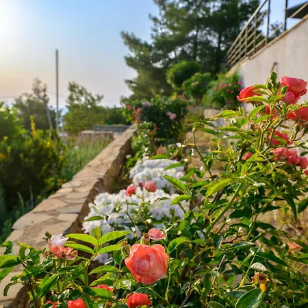 Villa Newly Renovated With Panoramic Sea Views *