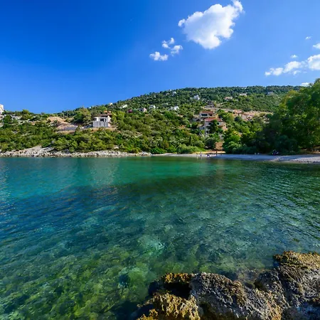 Villa Newly Renovated With Panoramic Sea Views
