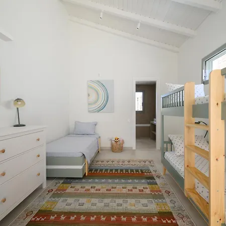 Newly Renovated With Panoramic Sea Views Villa